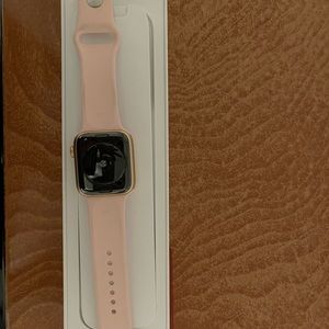 Ladies 44mm Apple Watch